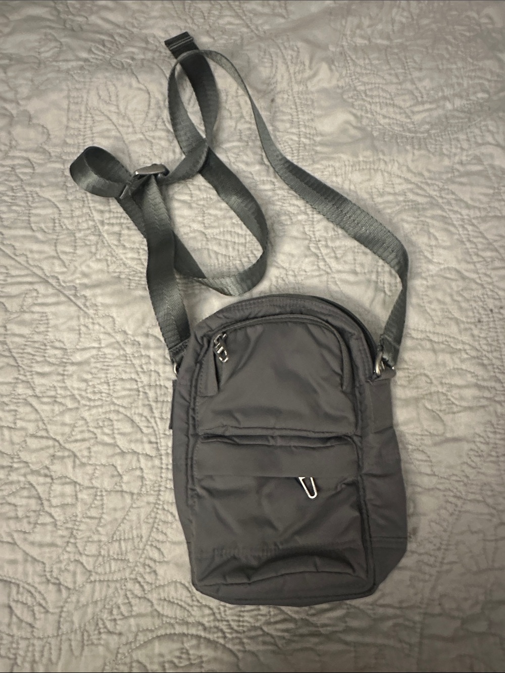 gymShark crossbody